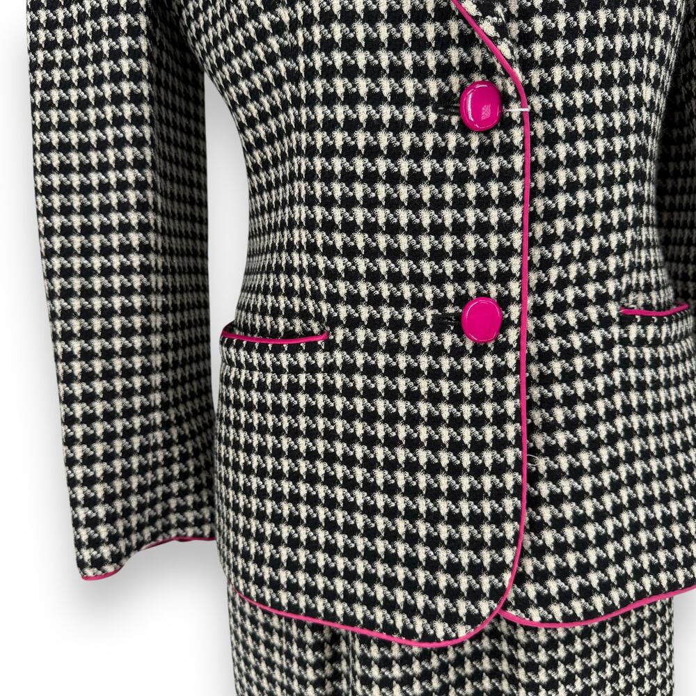 Vintage 1980s UNGARO Paris Houndstooth Blazer Skirt Set with Pink Trim, Size 6/8 - Picture 4 of 16